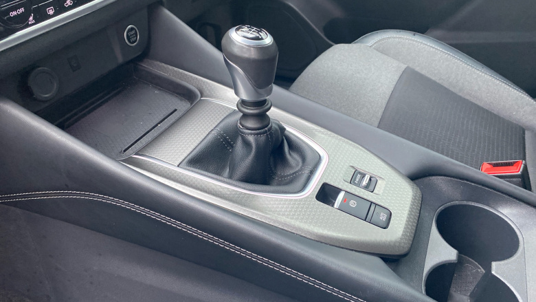 Nissan Qashqai 1.3 DiG-T MH 158 N-Connecta 5dr Petrol Hatchback